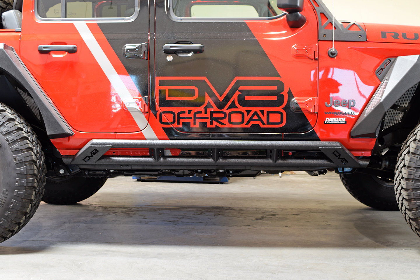 DV8 Offroad SRJL-03 Tubular Rock Sliders with Plated End Caps for 18-20  Jeep Wrangler JL Unlimited Quadratec