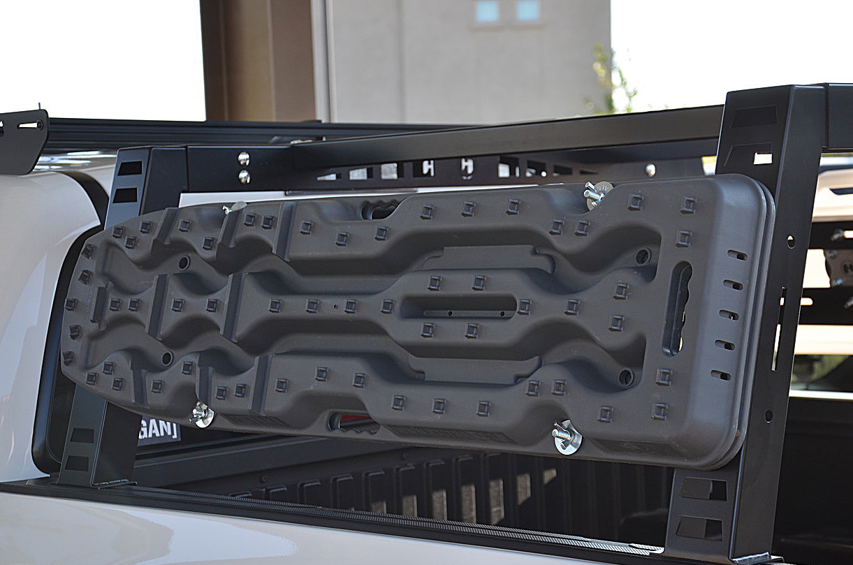 HOBBS 1001ADRBM01 Recovery Board Mount for Racks Quadratec