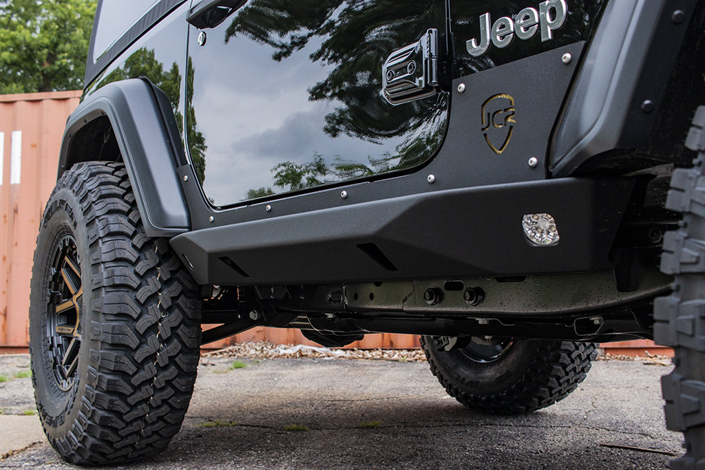 Crusader Rock Sliders. for 18-21 Jeep Wrangler JL. 