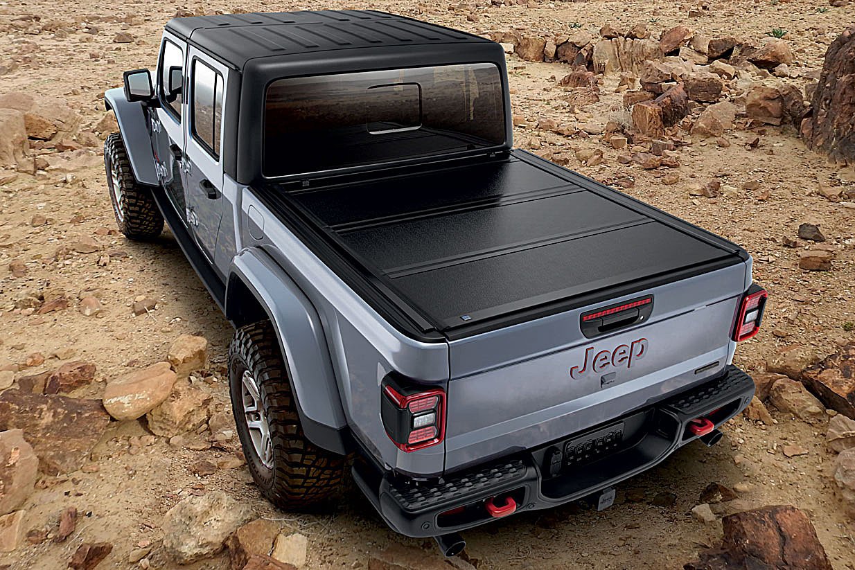 Mopar Hard Tri-Fold Tonneau Cover for 20-22 Jeep Gladiator JT | Quadratec