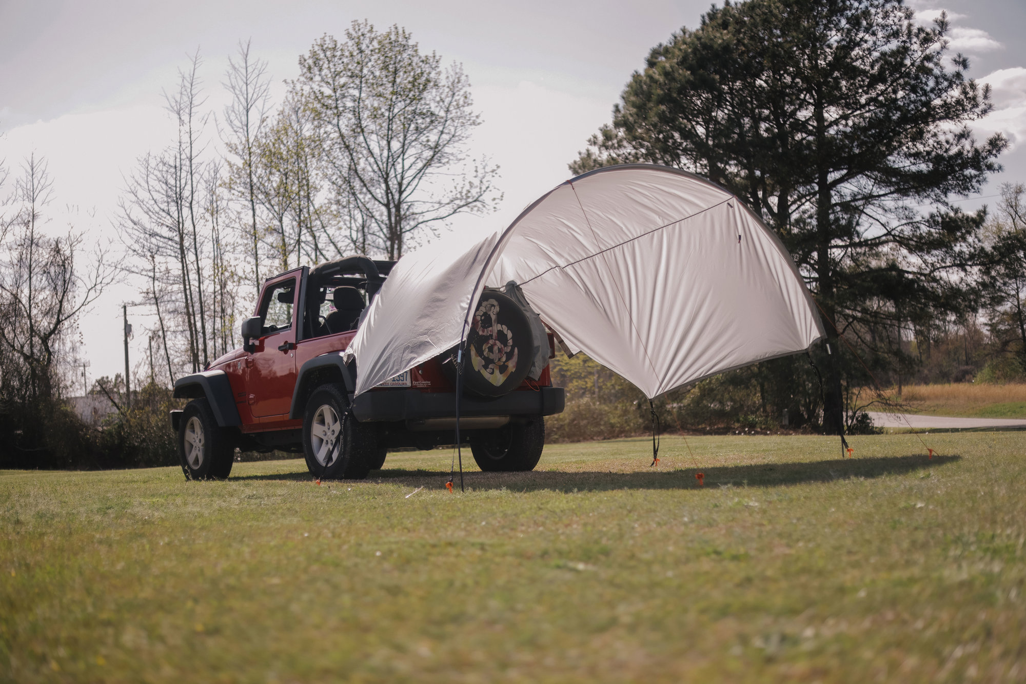 My Wet Willy Jeep Tailgate Tent and Rain Cover for 0721 Jeep Wrangler