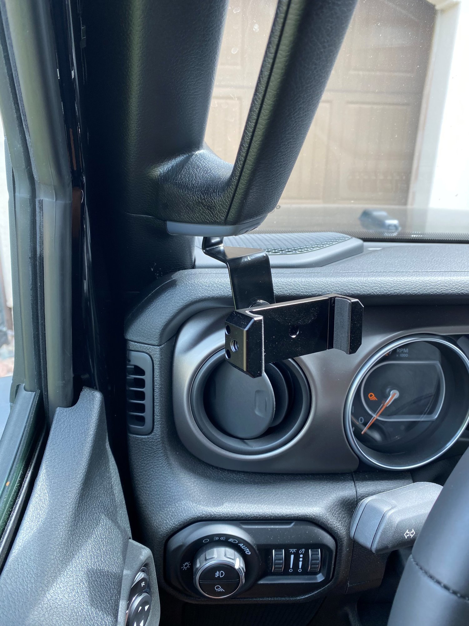 Overtread 19022 Grab Handle Phone Mount for 18-20Jeep Wrangler JL |  Quadratec