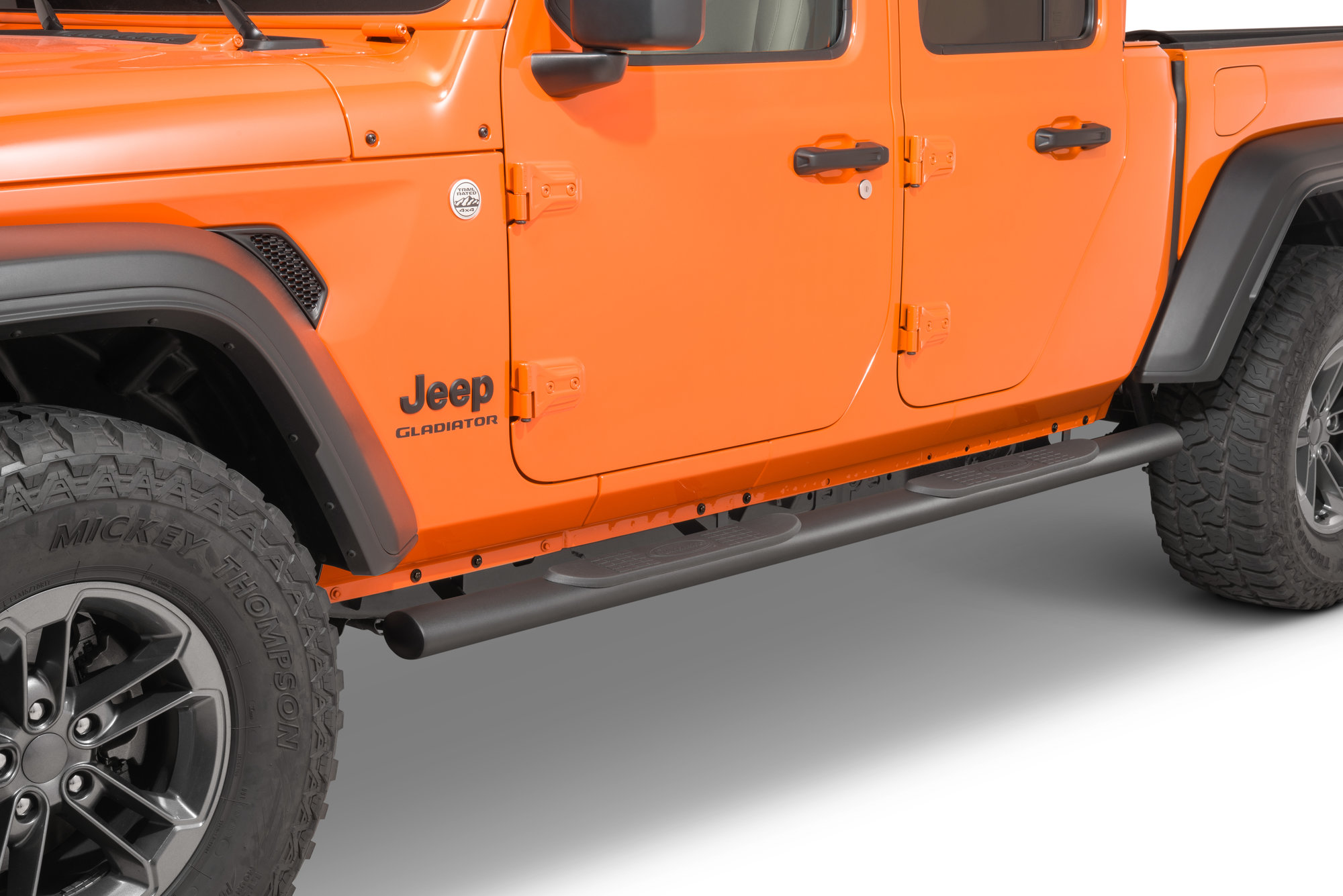 Quadratec QR4 Heavy Duty Oval Side Steps for 2022 Jeep Gladiator JT