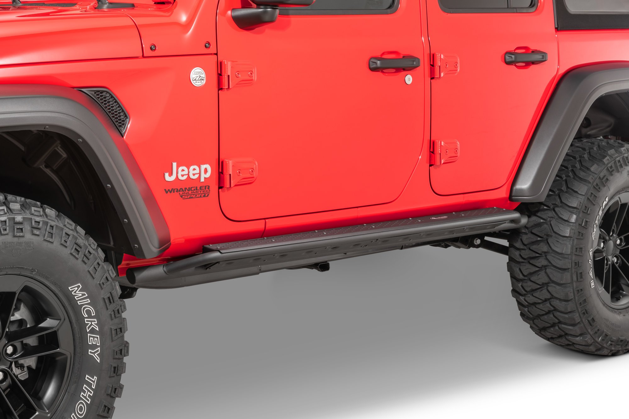 Quadratec Brute Strength Side Steps for 18-22 Jeep Wrangler Unlimited JL  4-Door | Quadratec