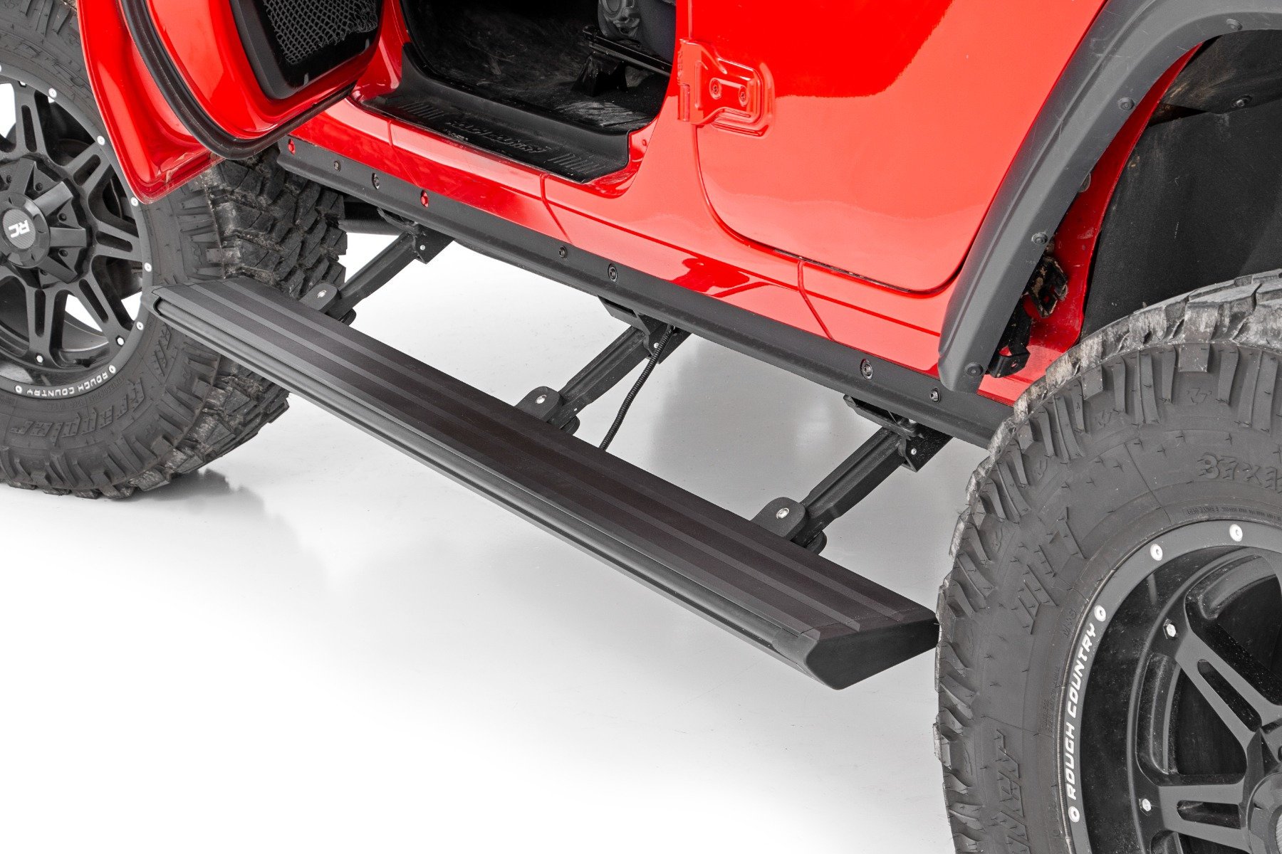 Rough Country PSB41820 RETRACT Electric Running Board Steps for 18-22 Jeep  Wrangler JL Unlimited | Quadratec