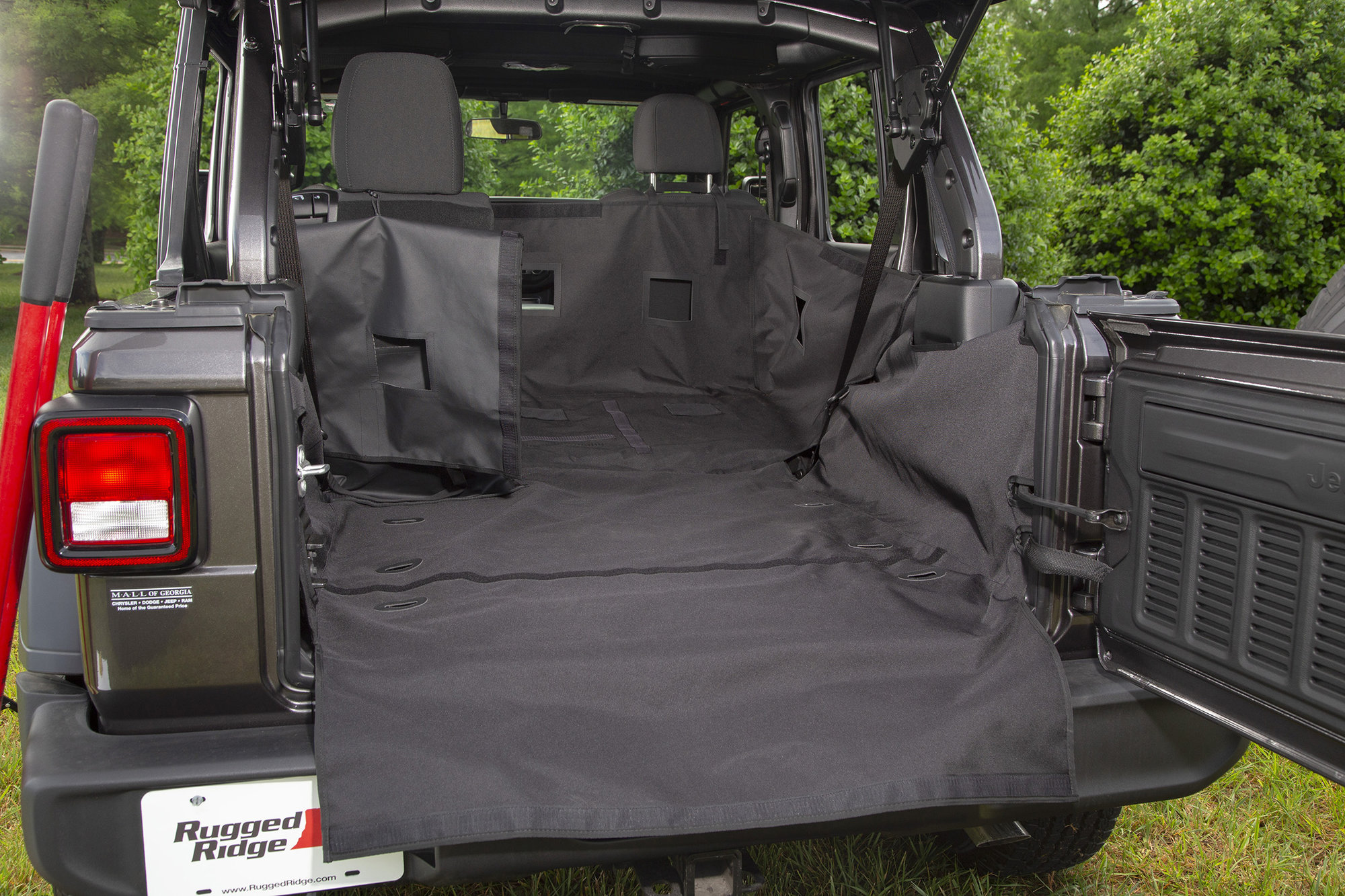 Rugged Ridge  C3 Rear Cargo Cover for 18-21 Jeep Wrangler JL  Unlimited | Quadratec