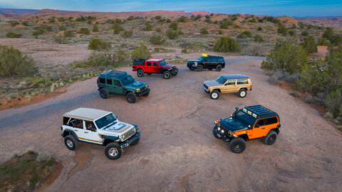 Multiple Jeeps with a Utah desert background