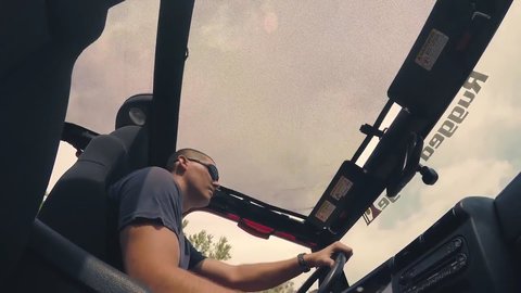 Embedded thumbnail for Rugged Ridge Eclipse Sun Shade for Jeep Wranglers